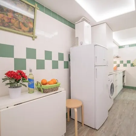 Heart Of Bairro Alto Ground Floor * Лісабон