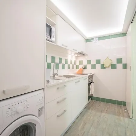 Апартаменти Heart Of Bairro Alto Ground Floor *