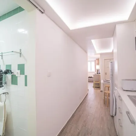Heart Of Bairro Alto Ground Floor 아파트 리스본